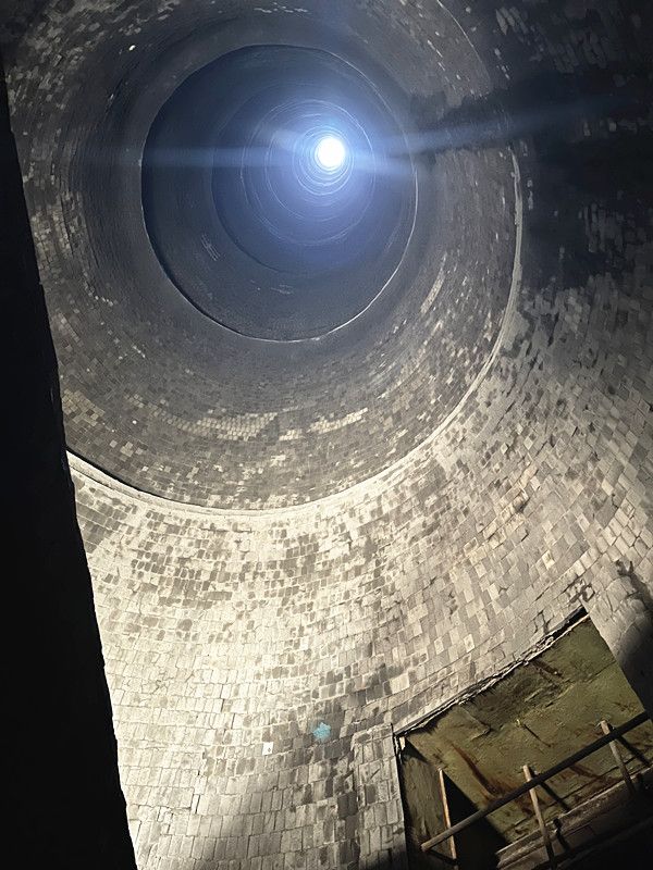 硼硅酸鹽泡沫玻璃磚在煙囪防腐中的“獨特”作用！